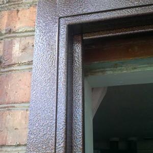 Конструкция металлической двери